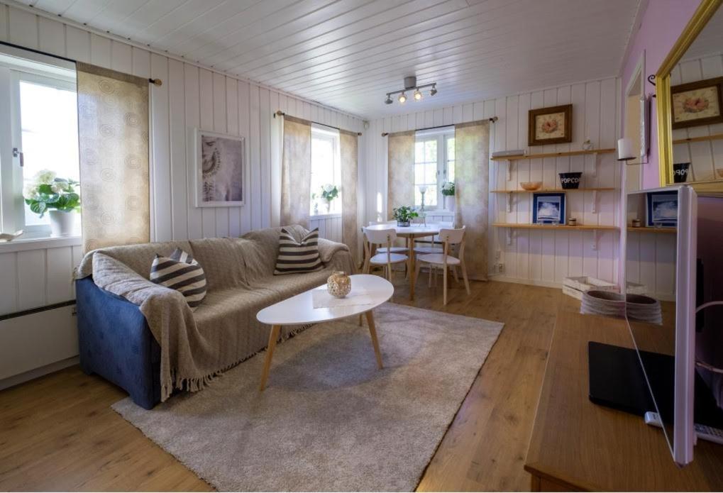 Lilla Groena Huset Pa Garden Harnosand Luaran gambar